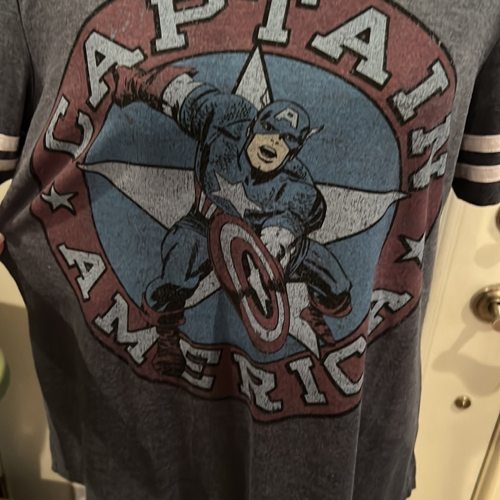 Marvel - Picture 5 of 7